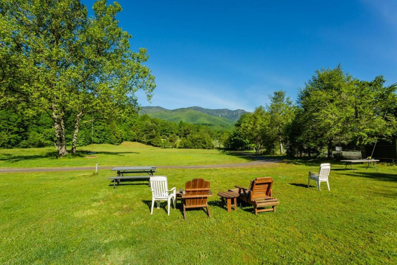 Lodge At Mount Mitchell Busick Exterior foto